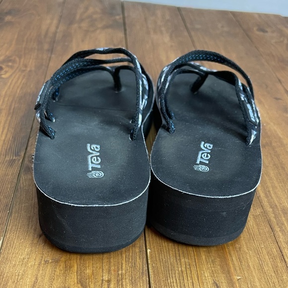 COPY - Teva mandalyn wedge sandal approximately size 5 - Picture 2 of 12